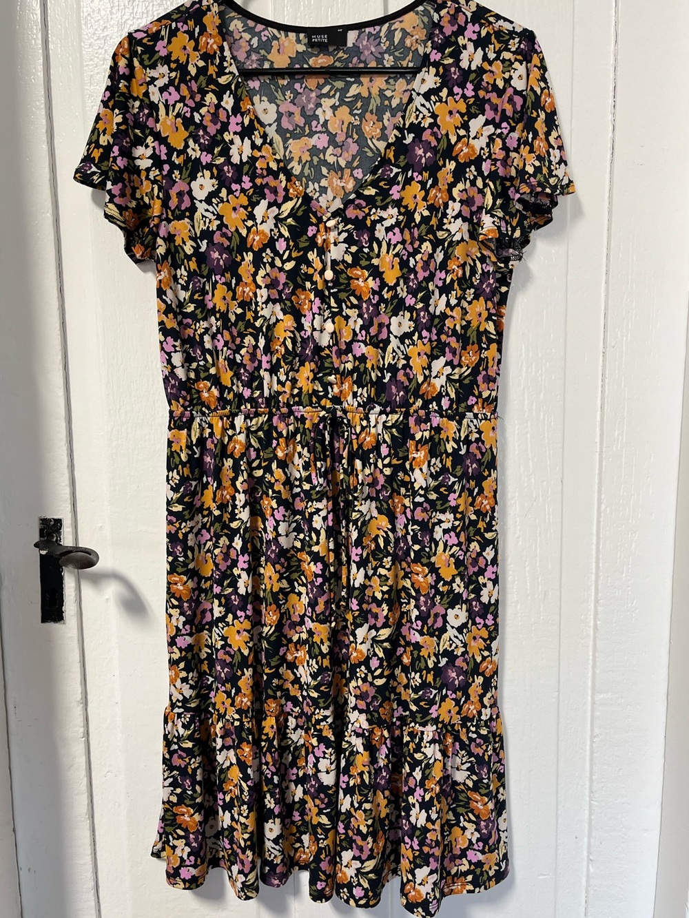 Muse Petite Floral Tiered Flutter Sleeve with adjustable waist tie size medium